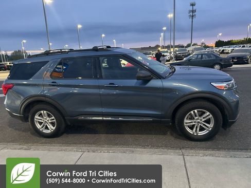 Used 2020 Ford Explorer XLT w/ Equipment Group 202A image 7