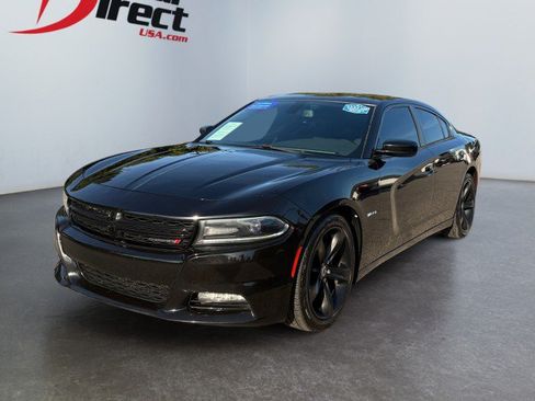 Used 2017 Dodge Charger R/T RWD image 5