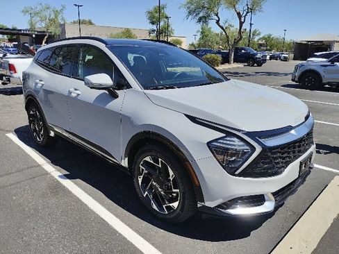 Certified 2025 Kia Sportage SX FWD image 6