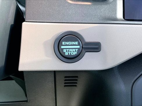 Used 2024 Ford Bronco Wildtrak AWD/4WD image 32
