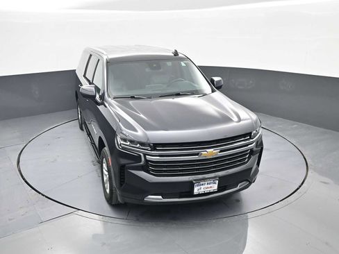 Used 2024 Chevrolet Suburban LT image 31