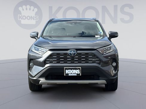 Used 2021 Toyota RAV4 Limited image 11