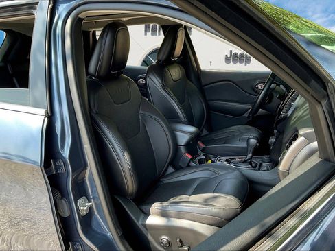 Certified 2021 Jeep Cherokee Limited image 7