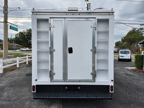 Used 2018 Ford E-350 and Econoline 350 Super Duty w/ Power Windows & Locks Group image 5