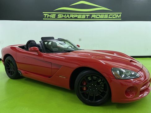 Used 2004 Dodge Viper SRT-10 RWD image 1