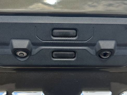 Used 2022 GMC Sierra 3500 AT4 image 13