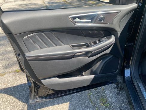 Used 2016 Ford Edge Sport w/ Equipment Group 401A AWD/4WD image 11