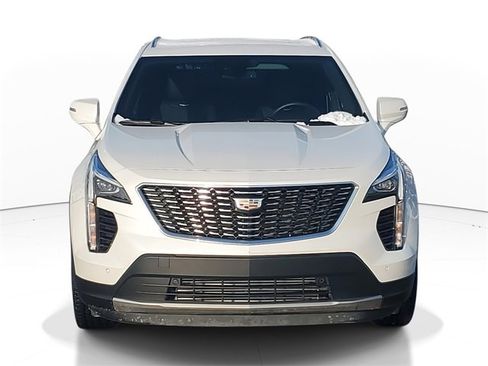 Certified 2023 Cadillac XT4 Premium Luxury w/ Cold Weather Package image 5