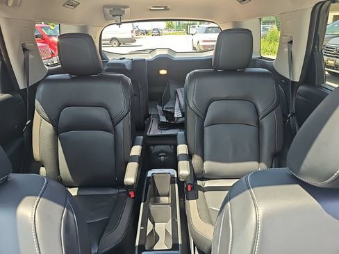 Used 2023 Nissan Pathfinder SL w/ SL Premium Package AWD/4WD image 28