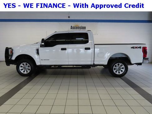 Used 2021 Ford F250 XLT image 3