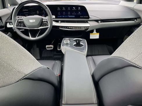 New 2026 Cadillac Optiq Luxury 1 w/ LPO, Floor Liner Package image 14