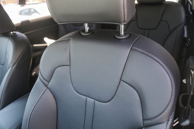 Used 2026 Kia Sorento EX w/ EX Premium Package FWD image 27