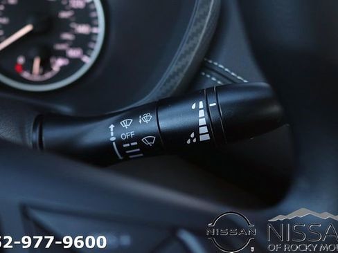 New 2025 Nissan Sentra SV w/ Trunk Package FWD image 20