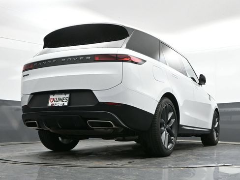 Used 2024 Land Rover Range Rover Sport SE AWD/4WD image 39