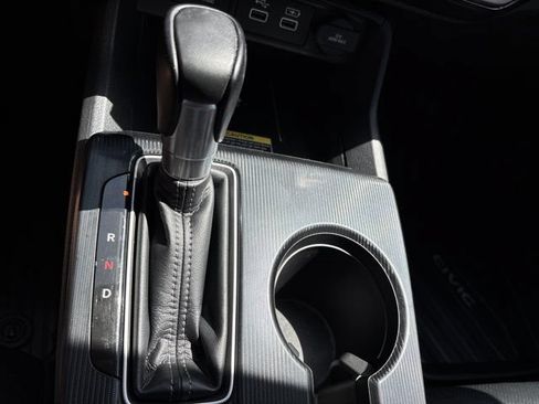 Used 2022 Honda Civic Touring image 39