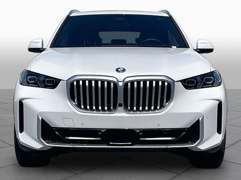 New 2026 BMW X5 xDrive50e AWD/4WD image 3
