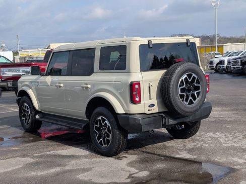 New 2025 Ford Bronco Outer Banks image 6