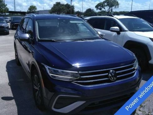 Used 2024 Volkswagen Tiguan SE FWD image 10