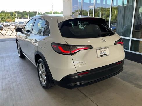 Certified 2025 Honda HR-V LX image 18