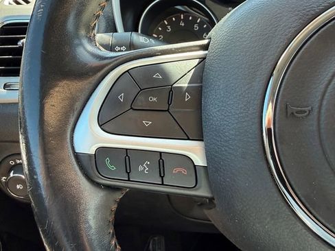 Used 2019 Jeep Compass Latitude FWD image 21