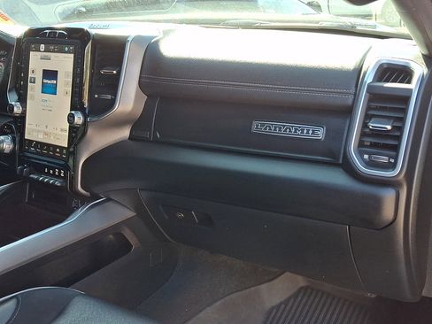 Used 2023 RAM 1500 Laramie AWD/4WD image 9