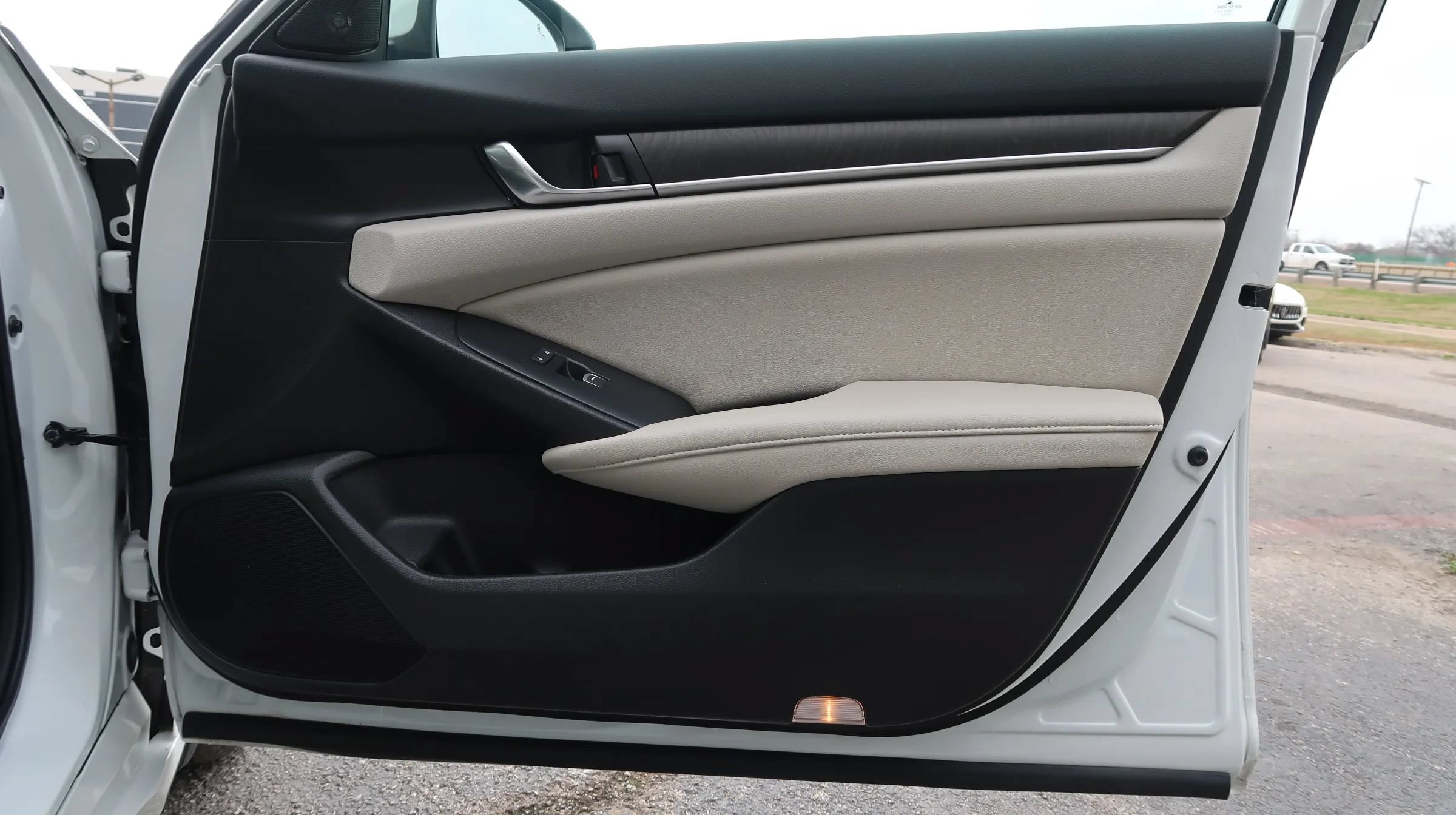 Used 2021 Honda Accord EX-L image 45