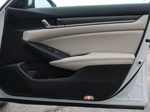 Used 2021 Honda Accord EX-L image 45