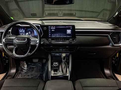 Used 2025 GMC Canyon Elevation w/ Convenience Package image 18