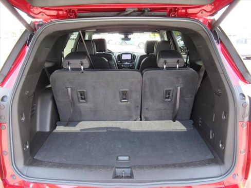 Used 2022 Chevrolet Traverse Premier AWD/4WD image 35
