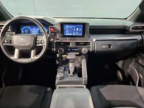 Used 2025 Toyota 4Runner TRD Off-Road AWD/4WD image 10
