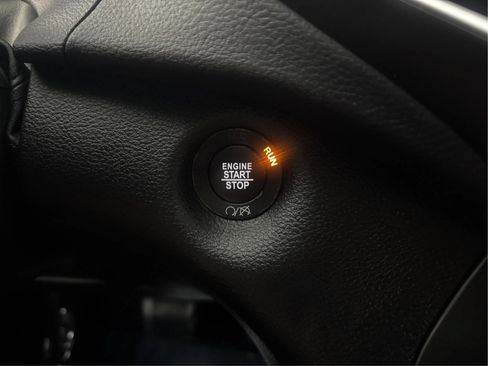 Used 2019 Jeep Cherokee Limited AWD/4WD image 37