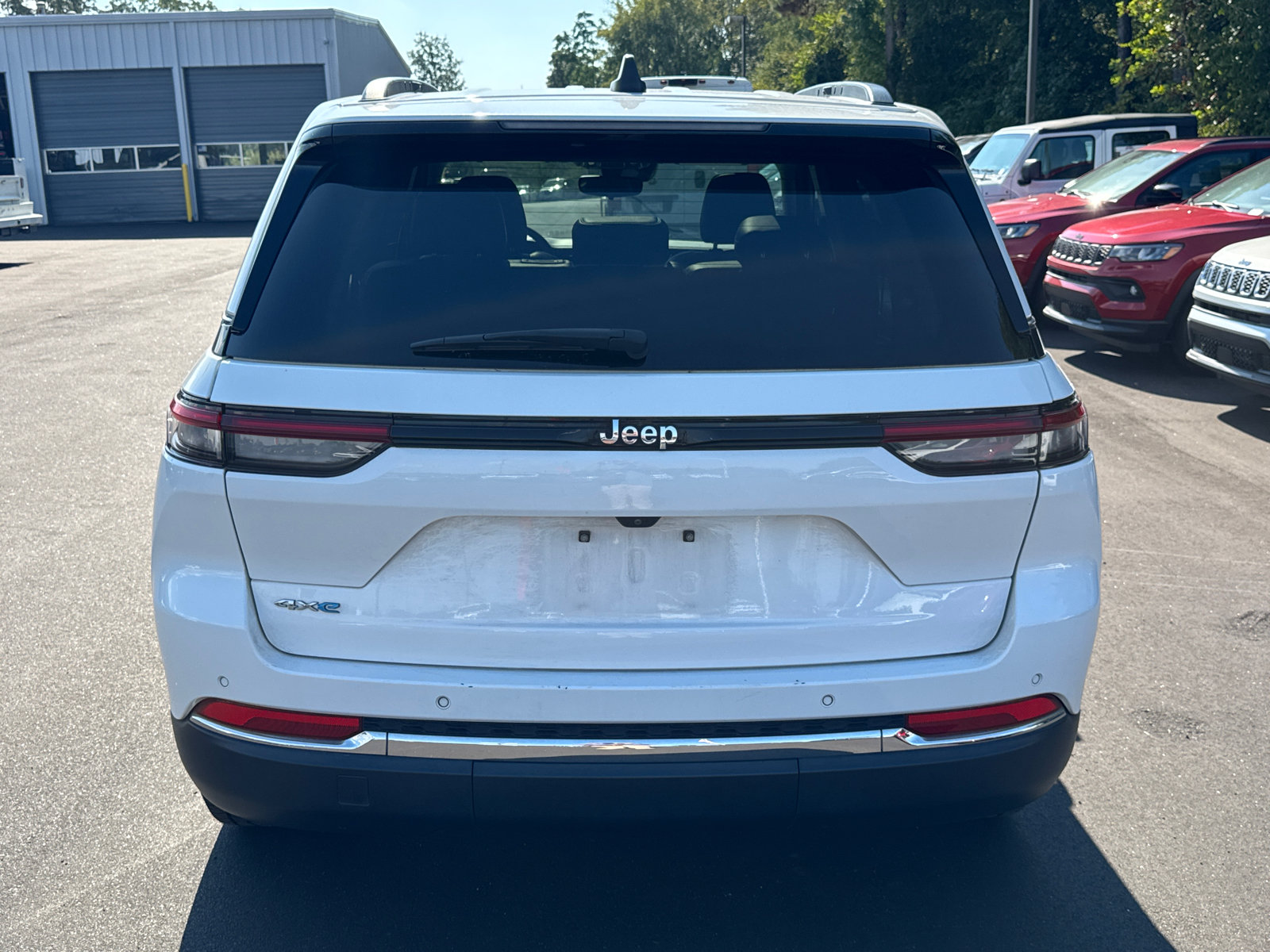 Used 2024 Jeep Grand Cherokee Limited 4xe AWD/4WD image 6