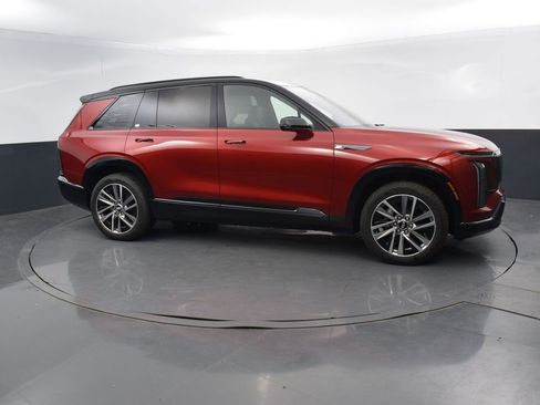 New 2026 Cadillac Vistiq Sport w/ LPO, Floor Liner Package image 7