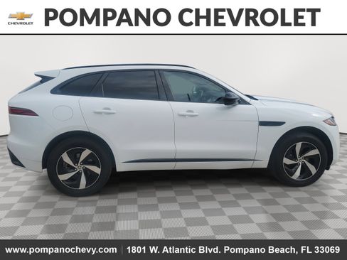 Used 2025 Jaguar F-PACE R-Dynamic S image 2
