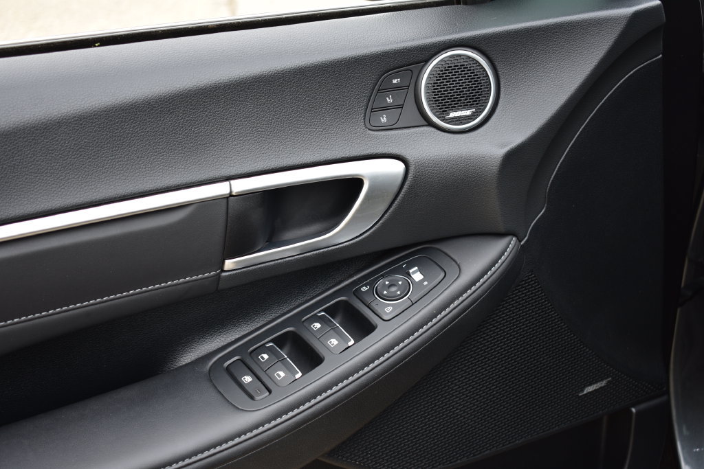 Used 2022 Hyundai Sonata Limited FWD image 15