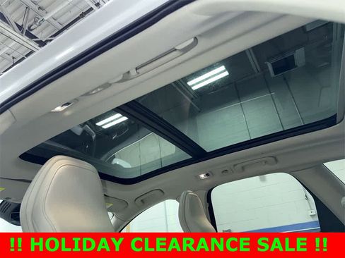 Used 2020 Volvo XC60 T5 Momentum image 24