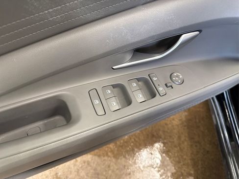 Used 2022 Hyundai Elantra SEL w/ Preferred Accessory Package image 31