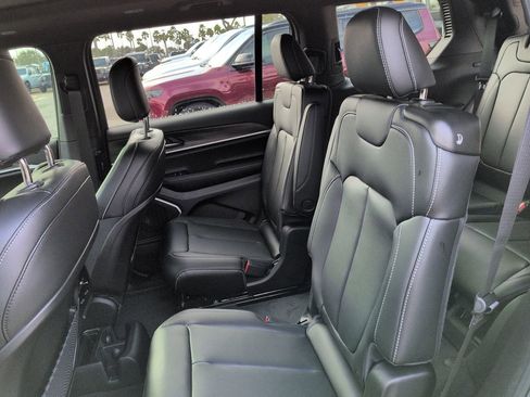 New 2026 Jeep Grand Cherokee L Limited image 13