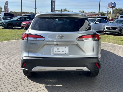 Used 2023 Toyota Corolla Cross L image 5