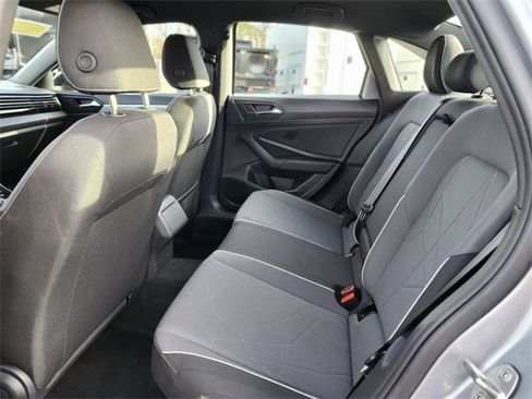 Used 2025 Volkswagen Jetta Sport image 16