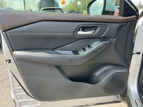 Used 2022 Nissan Rogue SL w/ SL Premium Package FWD image 12