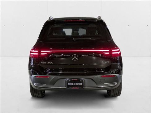 New 2025 Mercedes-Benz EQB 300 4MATIC image 8
