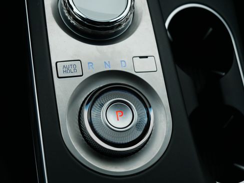 Used 2025 Genesis GV70 3.5T Sport w/ Sport Advanced Package image 24