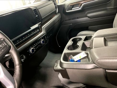 Used 2024 GMC Sierra 1500 Elevation image 20