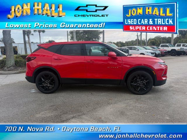 Used 2023 Chevrolet Blazer LT FWD image 11