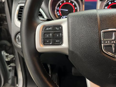 Used 2016 Dodge Journey SXT w/ Blacktop Package FWD image 19