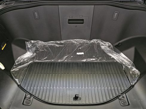 New 2025 Ford F150 Lightning Flash AWD/4WD image 38