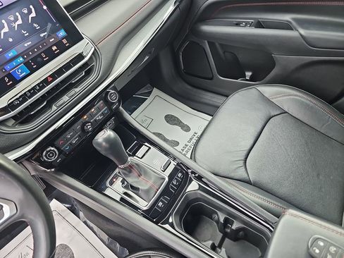 Used 2022 Jeep Compass Trailhawk w/ Trailhawk Elite Group image 28