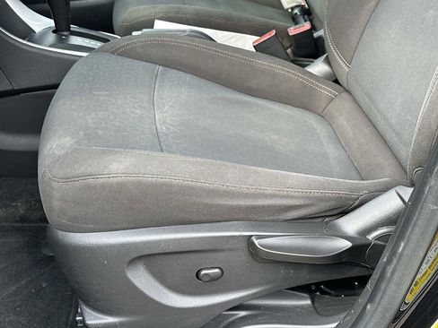 Used 2020 Chevrolet Trax LS image 18