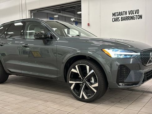 New 2026 Volvo XC60 B5 Ultra w/ Climate Package AWD/4WD image 3